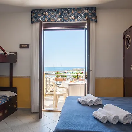 Il Porto 3* Casal Velino